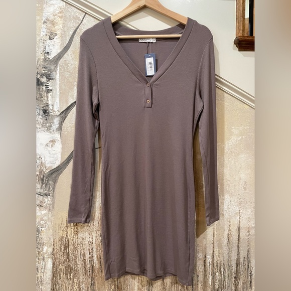 NWT$140•STATESIDE•Ribbed Henley Dress•Sz Medium - Picture 1 of 5